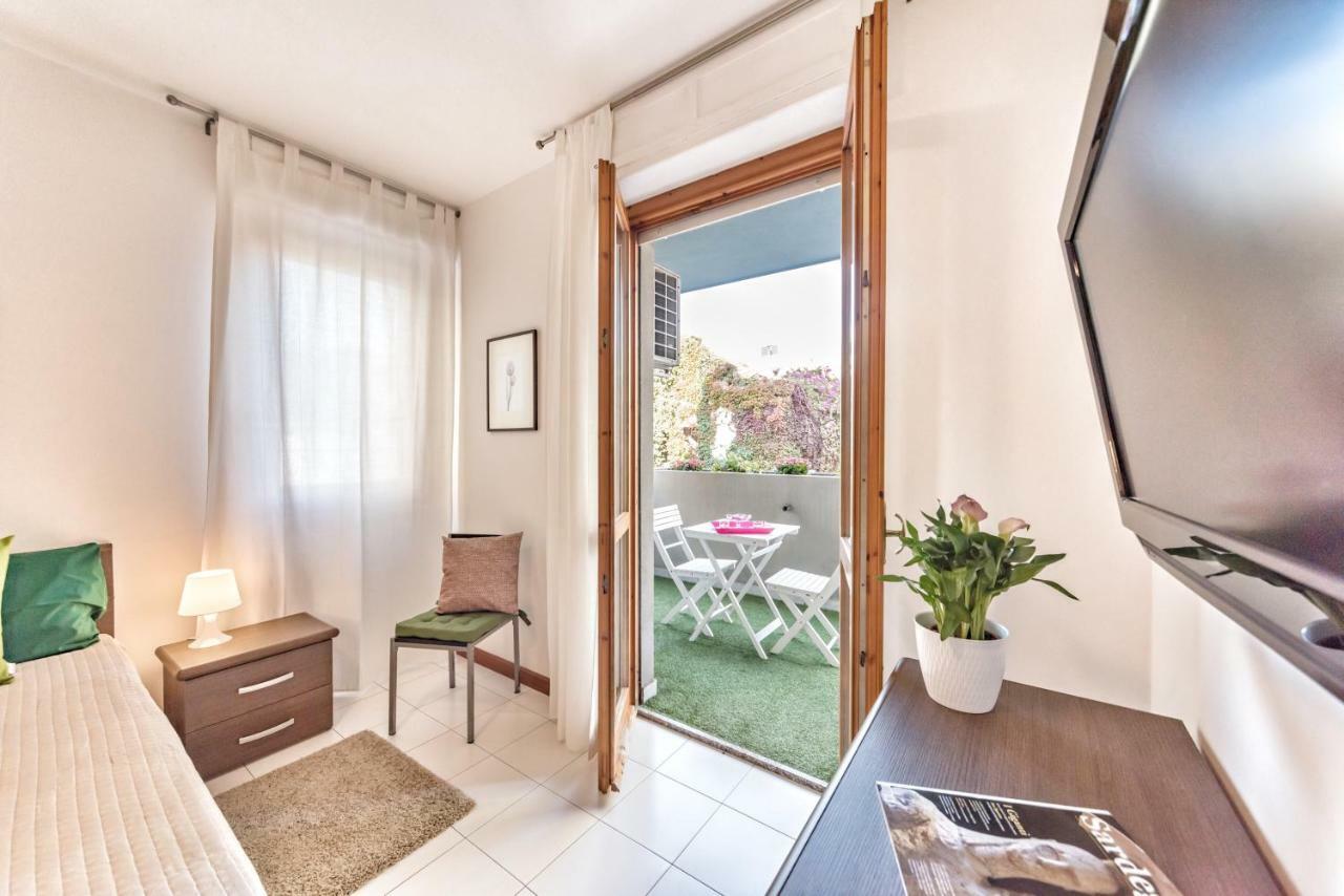 Green Apartment-City Centre Cagliari Extérieur photo